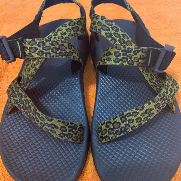 leopard print chacos